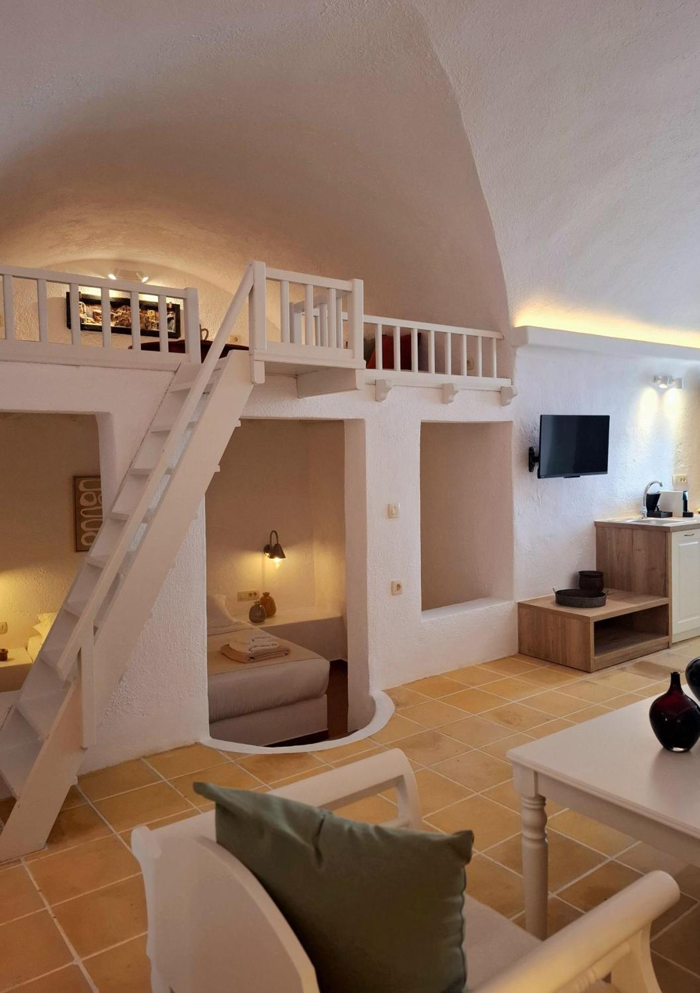 Mardanza Krokos Suites Imerovígli Extérieur photo