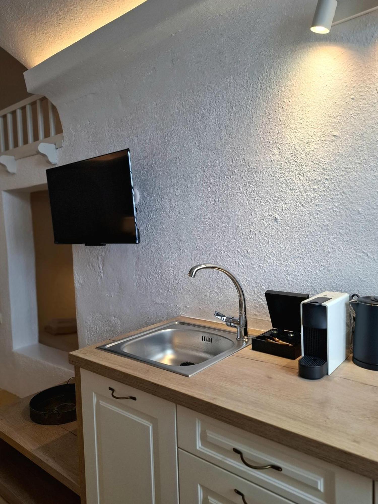 Mardanza Krokos Suites Imerovígli Extérieur photo